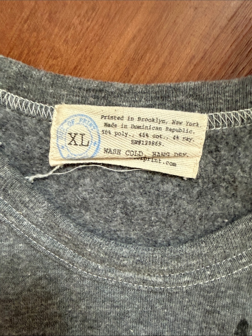 Out of Print - Library Card Grey Graphic Crewneck Sweatshirt XL - Picture 2 of 6